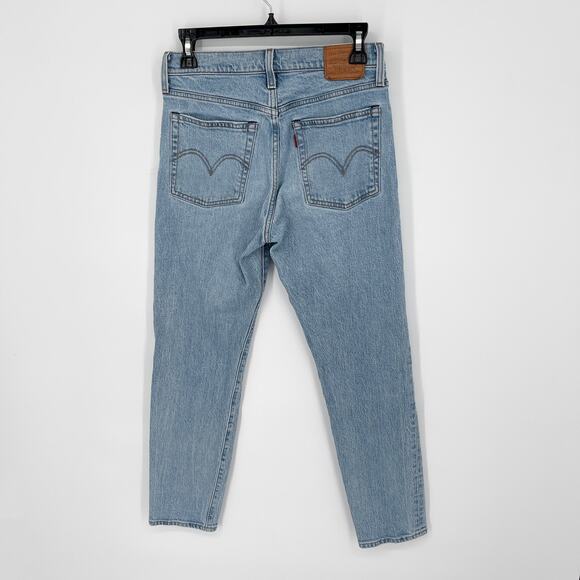 Levi's Premium Wedgie Jeans Womens Sz 26 Button Fly Light Wash High Rise Blue - Picture 7 of 12